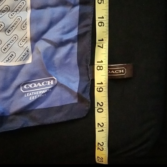 Scarf - Picture 4 of 10